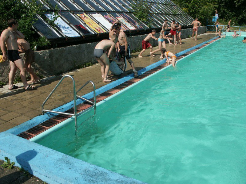 mb040730046.jpg